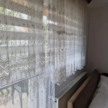 - Free Parking Apartment *